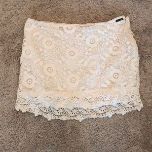 Lace skirt